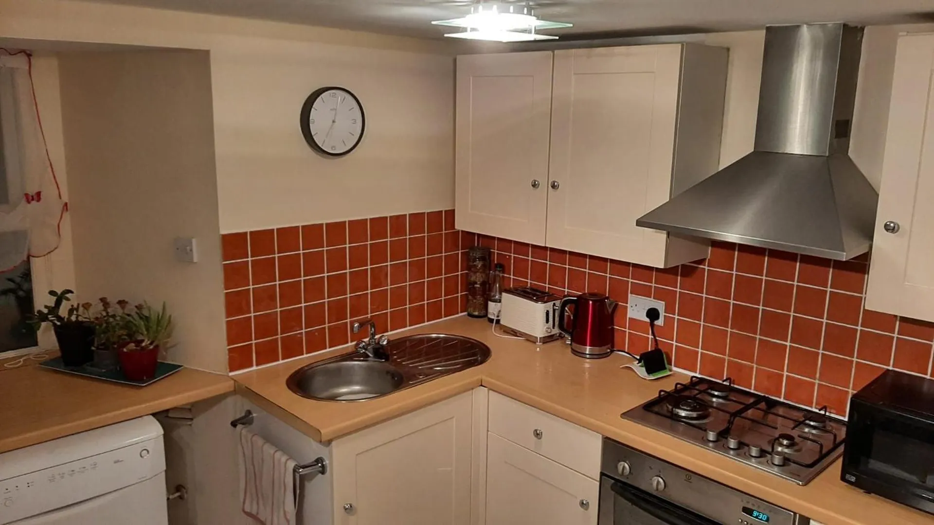 Beulah Serviced Bedrooms Абердин 0*,  Великобритания